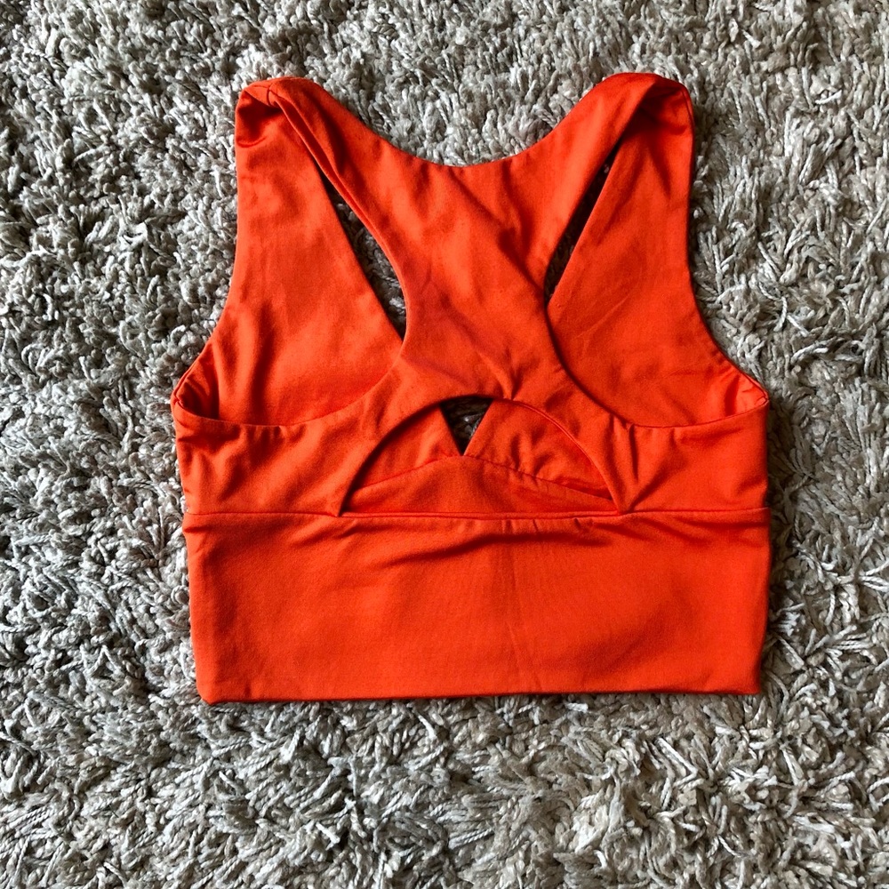 Aepebo Tank Crop Top - Picture 4 of 6